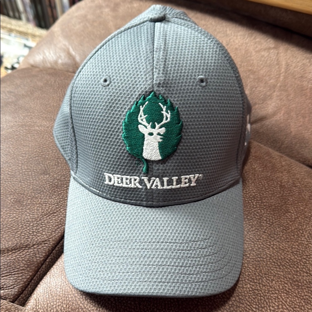 Under Armour Gray & Green Deer Valley ski resort staff Hat with Embroidered Logo